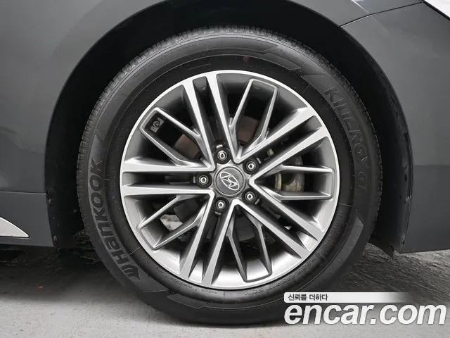 Hyundai Grandeur 2017 thumb 9