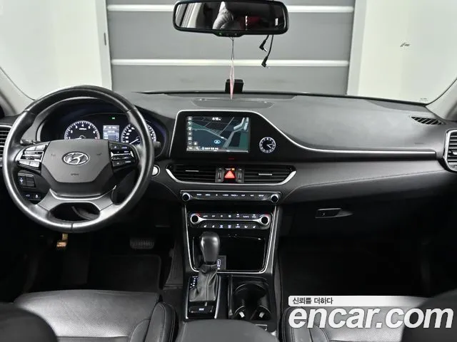 Hyundai Grandeur 2017 thumb 4
