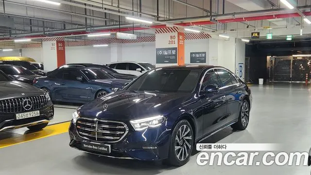 Mercedes-Benz E-Class 2025 thumb 4