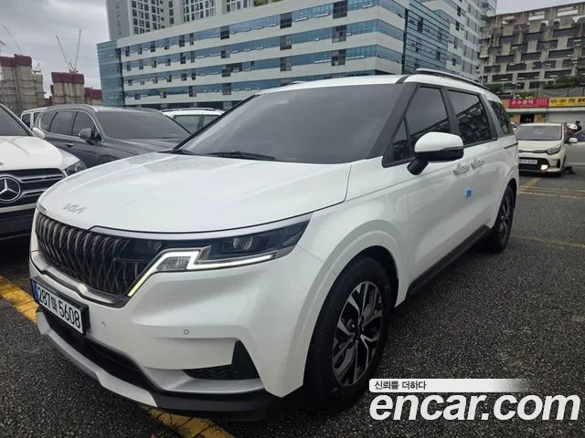 Kia Carnival 2022 thumb 2