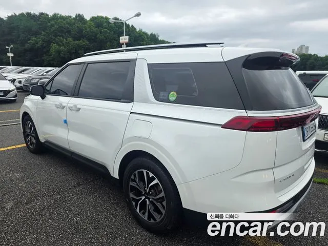 Kia Carnival 2022 thumb 10