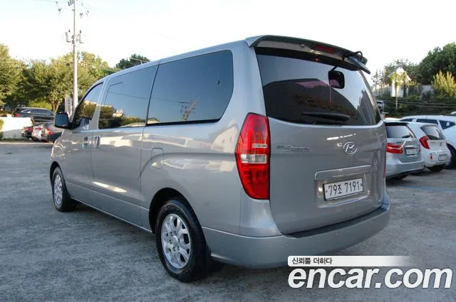 Hyundai Staria 2012 thumb 5