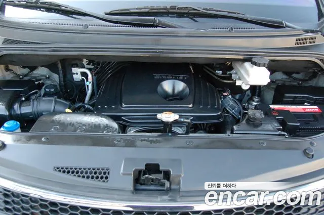 Hyundai Staria 2012 thumb 8