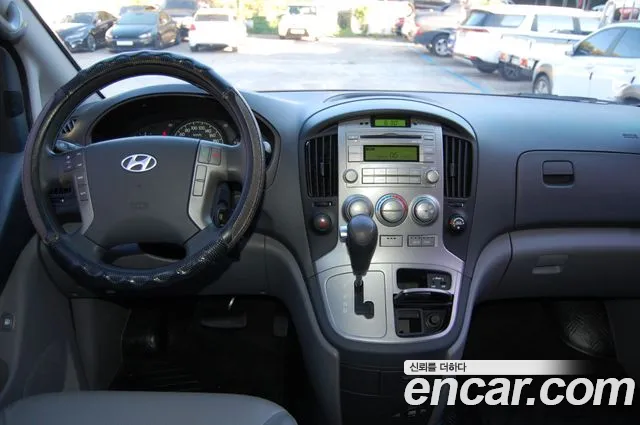 Hyundai Staria 2012 thumb 9