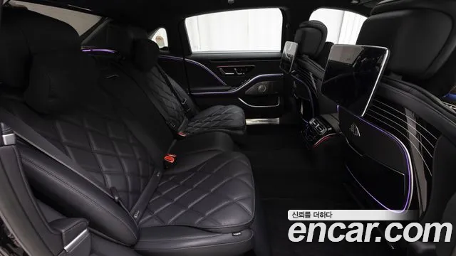 Mercedes-Benz S-Class 2025 thumb 5