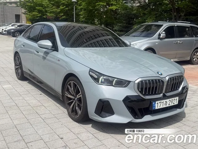 BMW 5 серии 2024 thumb 11