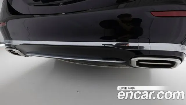 Mercedes-Benz S-Class 2025 thumb 5