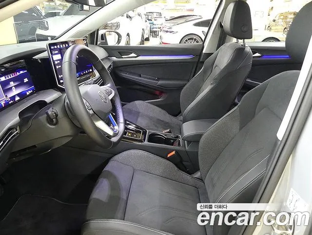 Volkswagen Golf 2026 thumb 8