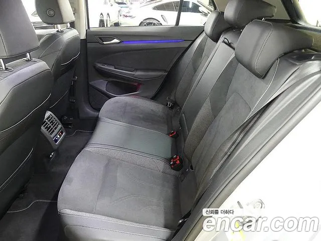 Volkswagen Golf 2026 thumb 5