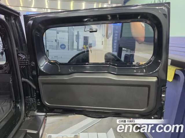 Suzuki Jimny 2025 thumb 6