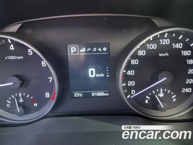 Hyundai Avante 2017 thumb 10