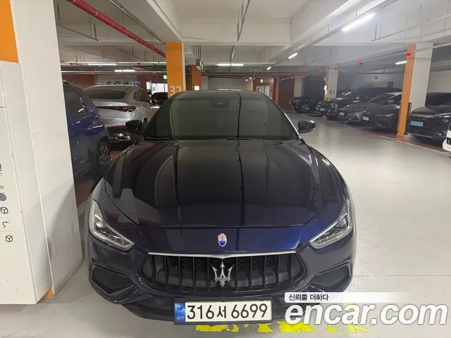 Maserati Ghibli 2018 thumb 3