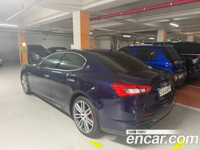 Maserati Ghibli 2018 thumb 5