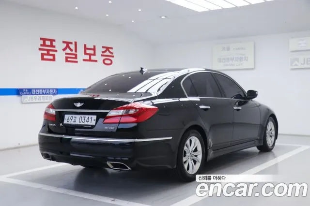 Hyundai Genesis 2013 thumb 5