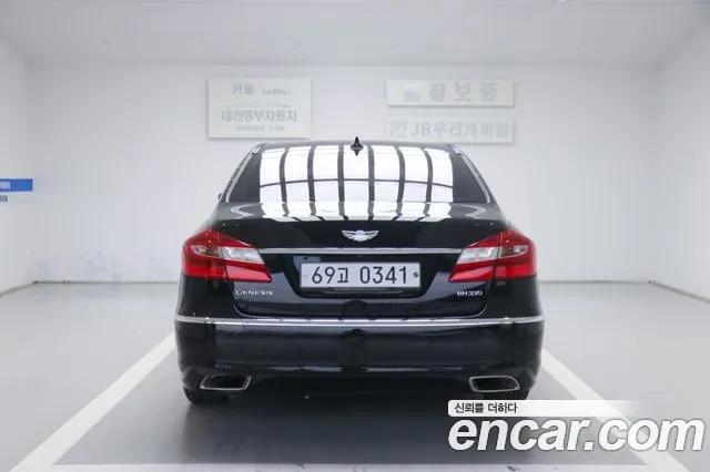 Hyundai Genesis 2013 thumb 8