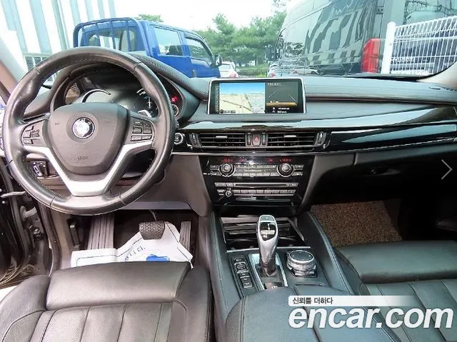 BMW X6 2015 thumb 11