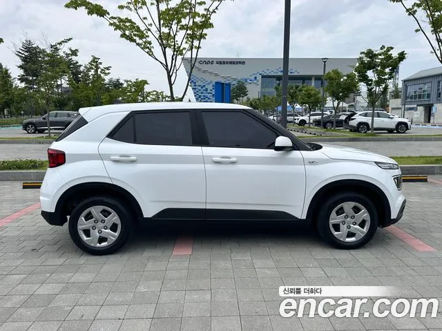 Hyundai Venue 2019 thumb 12
