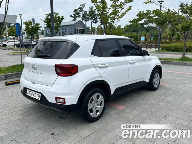 Hyundai Venue 2019 thumb 10