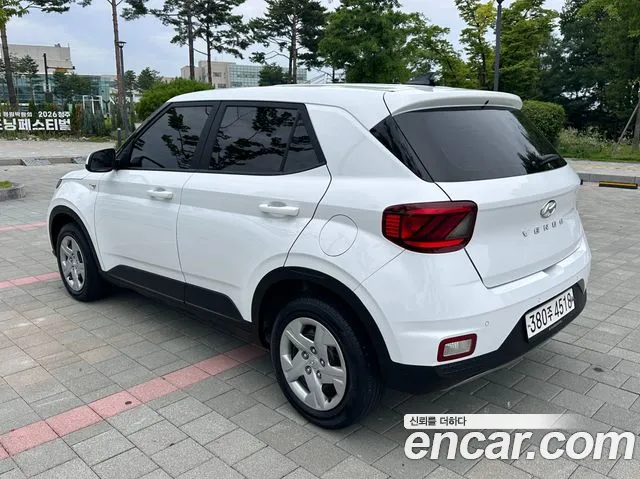 Hyundai Venue 2019 thumb 2