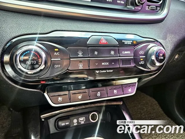 Kia Sorento 2016 thumb 11