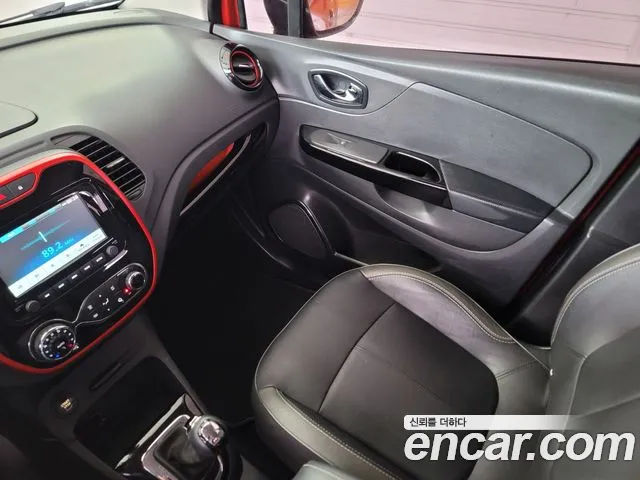 Renault QM3 2015 thumb 3
