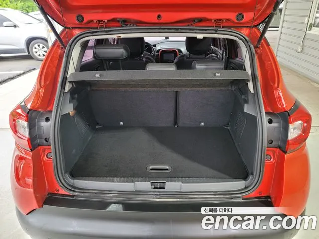 Renault QM3 2015 thumb 10