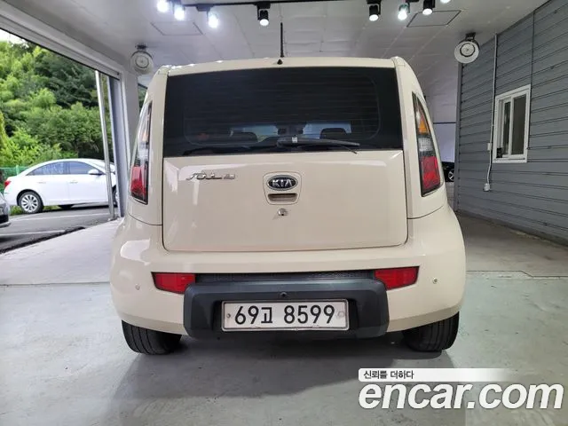 Kia Soul 2010 thumb 10