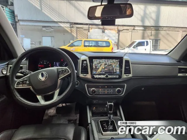 KGM Rexton 2018 thumb 3