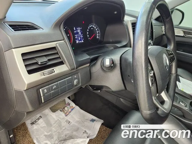 KGM Rexton 2018 thumb 4