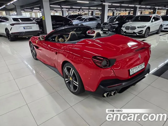 Ferrari Portofino 2018 thumb 9