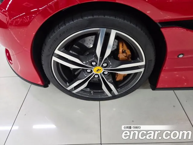 Ferrari Portofino 2018 thumb 10