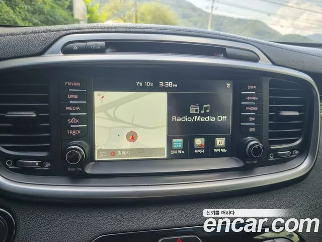 Kia Sorento 2015 thumb 8