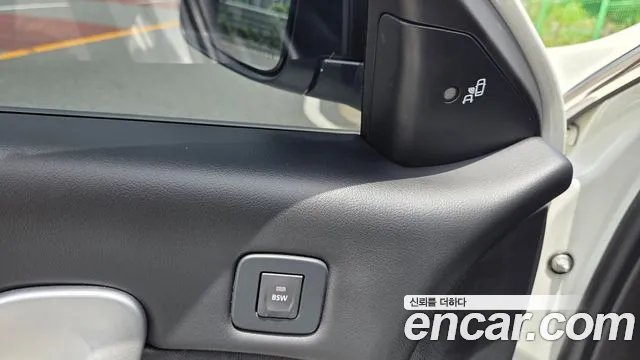 Renault SM5 2016 thumb 10