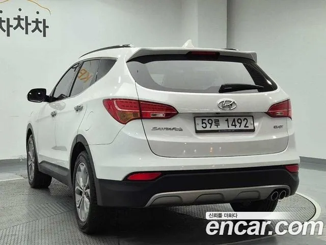 Hyundai Санта Фе 2015 thumb 7