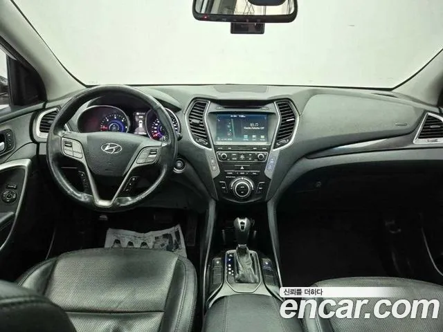 Hyundai Санта Фе 2015 thumb 5
