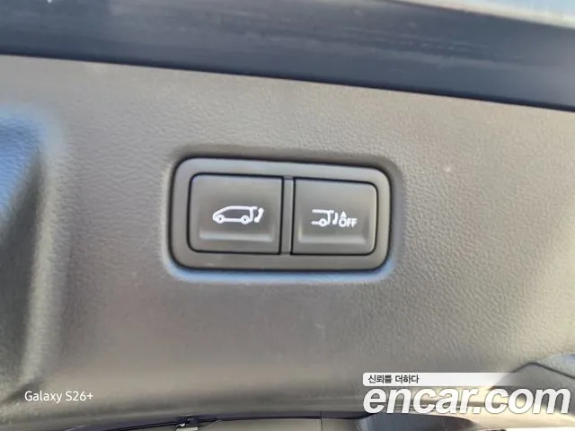Hyundai Staria 2023 thumb 8