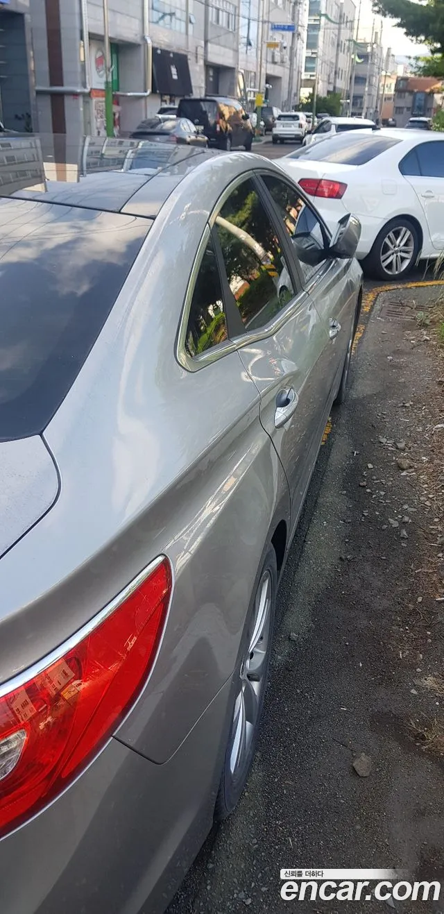 Hyundai Grandeur 2012 thumb 8