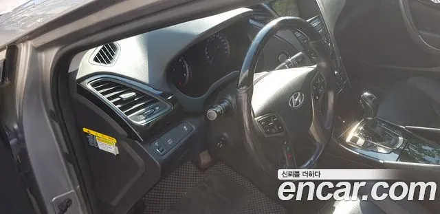 Hyundai Grandeur 2012 thumb 10