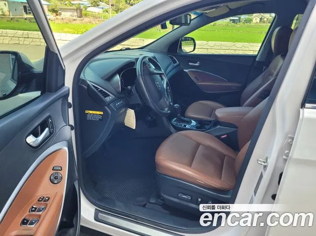 Hyundai Santafe 2016 thumb 2