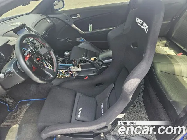 Hyundai Genesis 2013 thumb 4