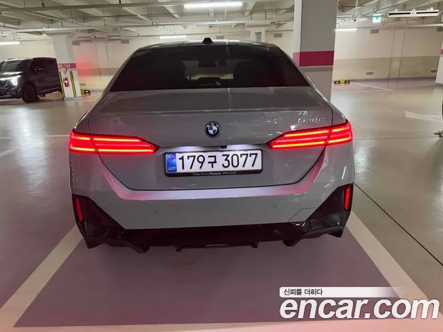 BMW 5 серии 2025 thumb 6