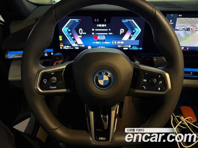BMW 5 серии 2025 thumb 2