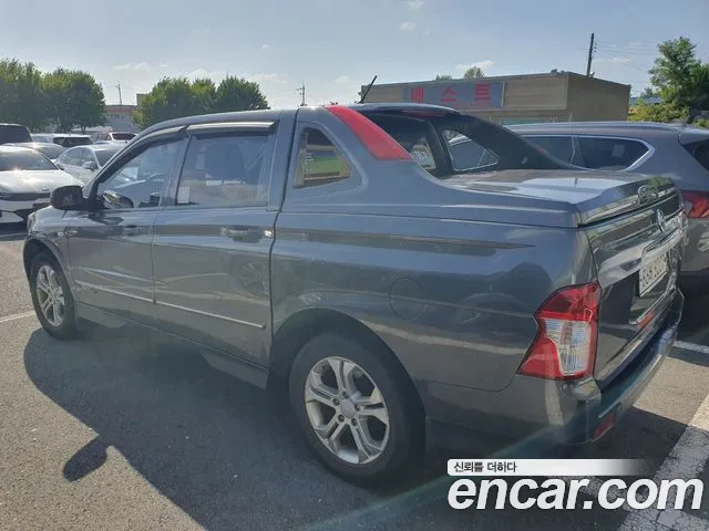 KGM Korando 2014 thumb 6