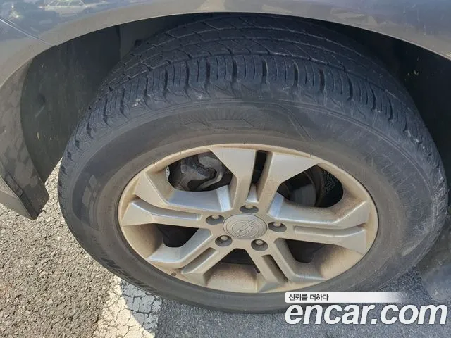 KGM Korando 2014 thumb 4