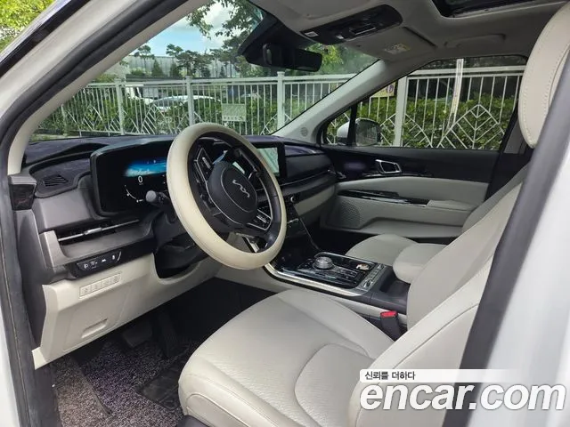 Kia Carnival 2021 thumb 7
