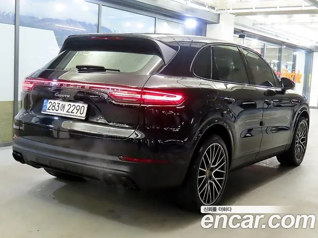 Porsche Cayenne 2022 thumb 10