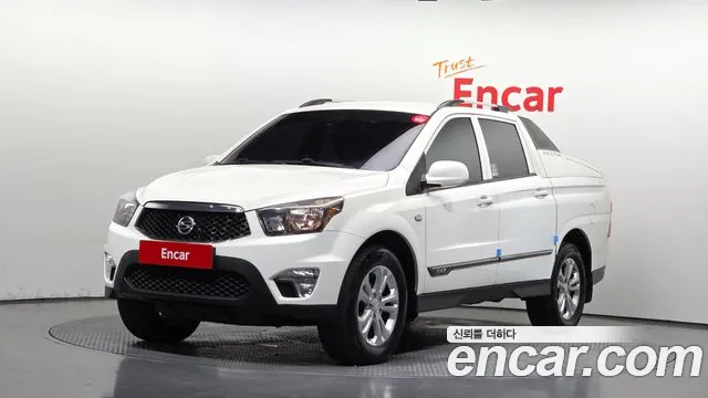 KGM Korando 2015 thumb 10