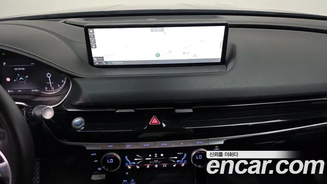Genesis G80 2022 thumb 6