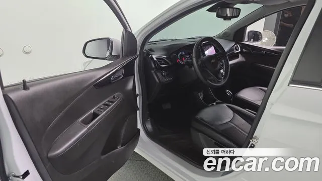 Chevrolet Spark 2019 thumb 2
