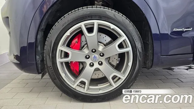 Maserati Levante 2019 thumb 6